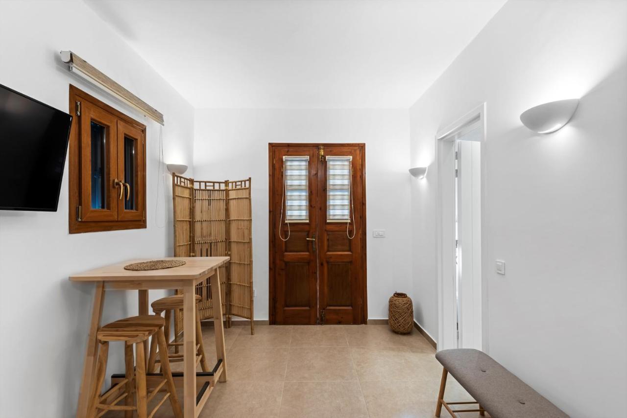 オルノス The Elaia House Mykonosヴィラ エクステリア 写真